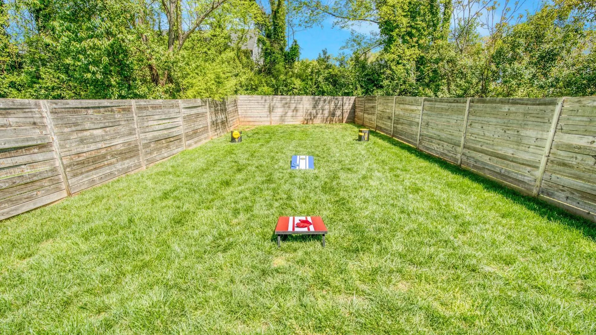 3 Lux King Beds O Game Rm O Fenced Backyard Escape Villa Charlotte Holiday home