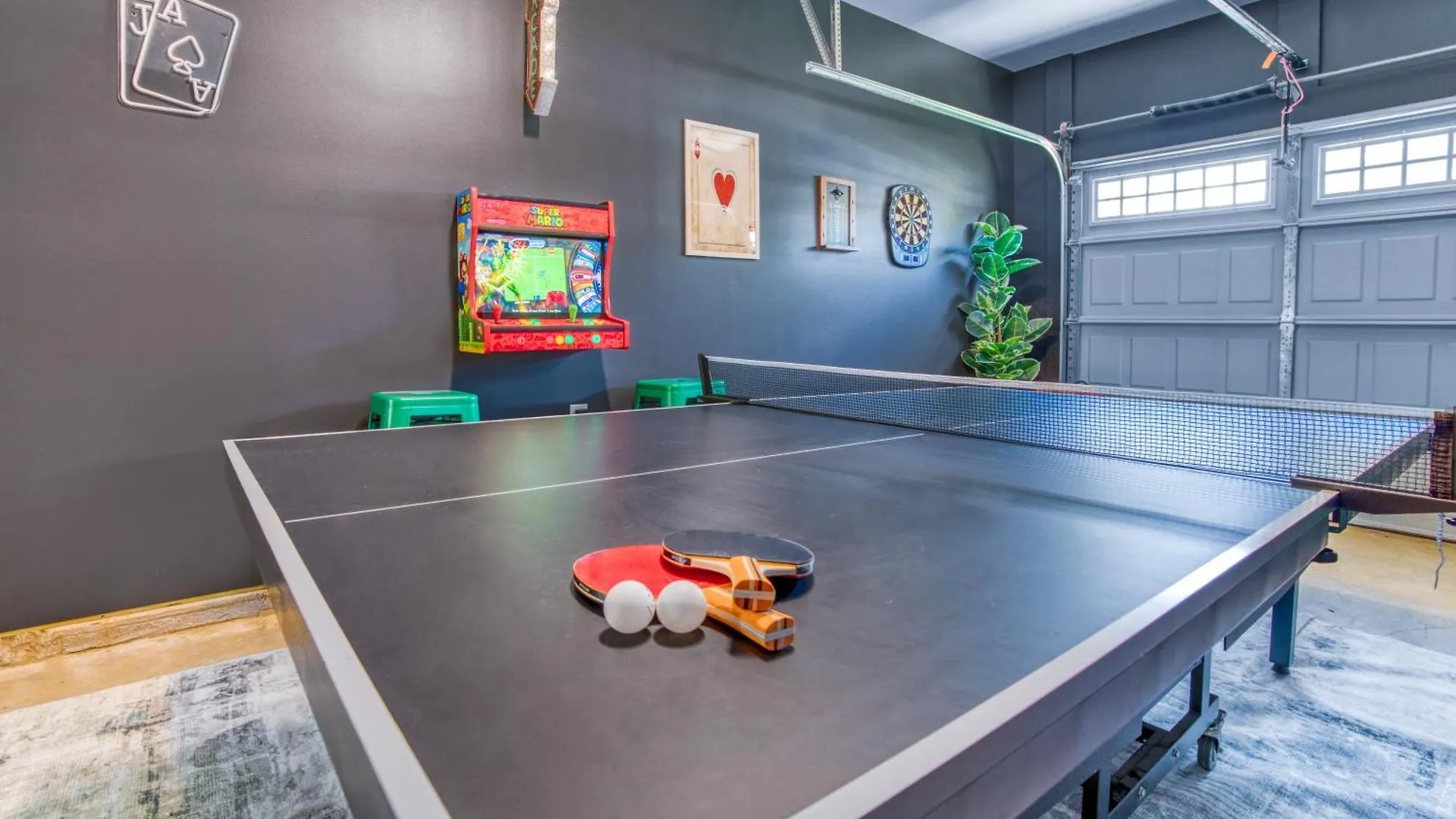 3 Lux King Beds O Game Rm O Fenced Backyard Escape Villa Charlotte